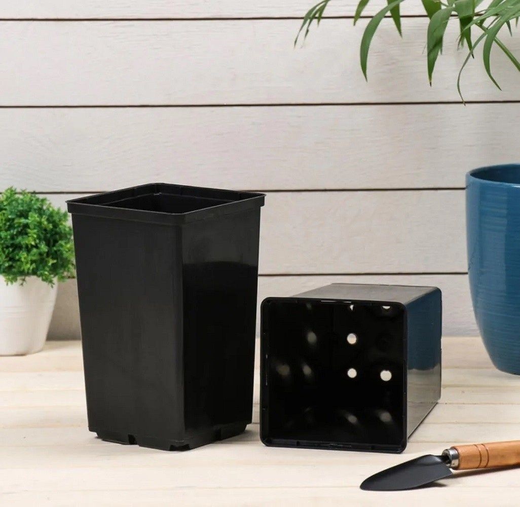 Горшок технический квадрат высокий Роза 0,8л 9x9 h14 